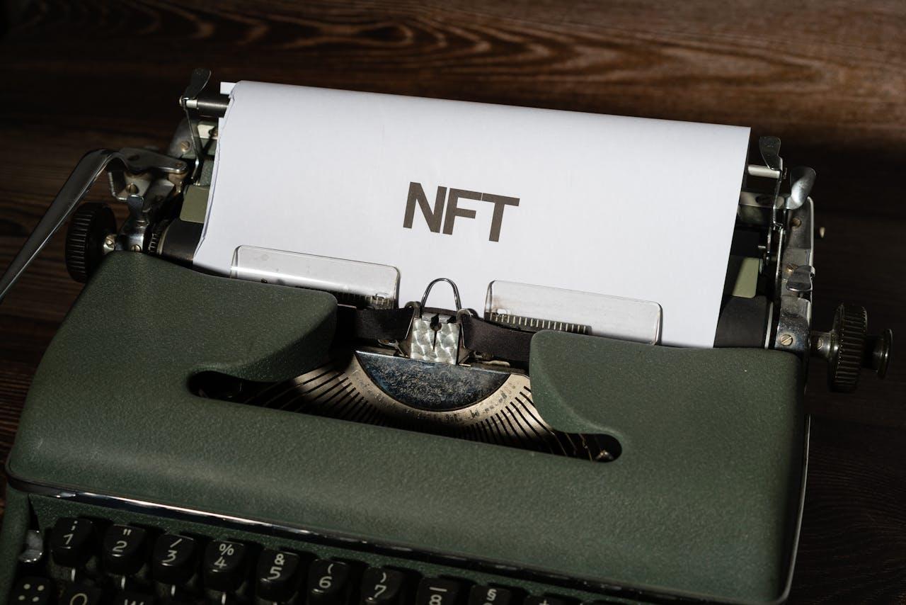 Potensi dan Risiko NFT: Seni Digital dalam Dunia Blockchain